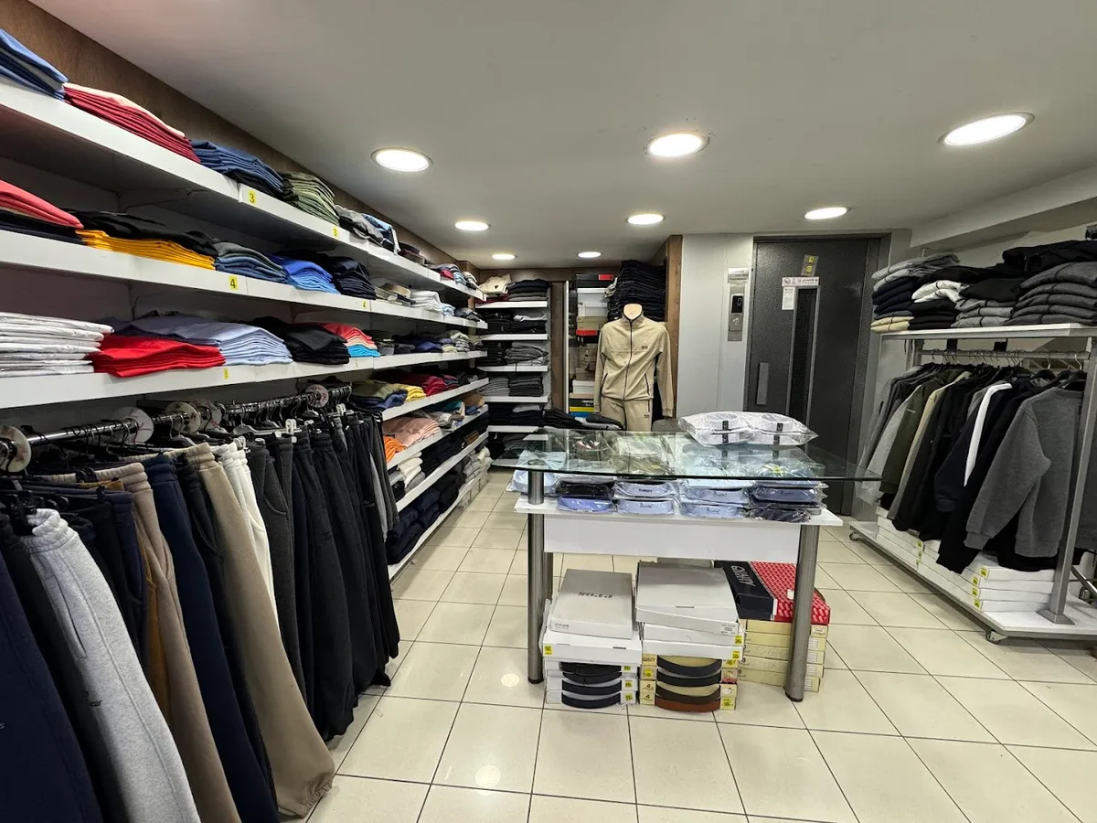 Beyefendi pantolon ve gömlek bölümü